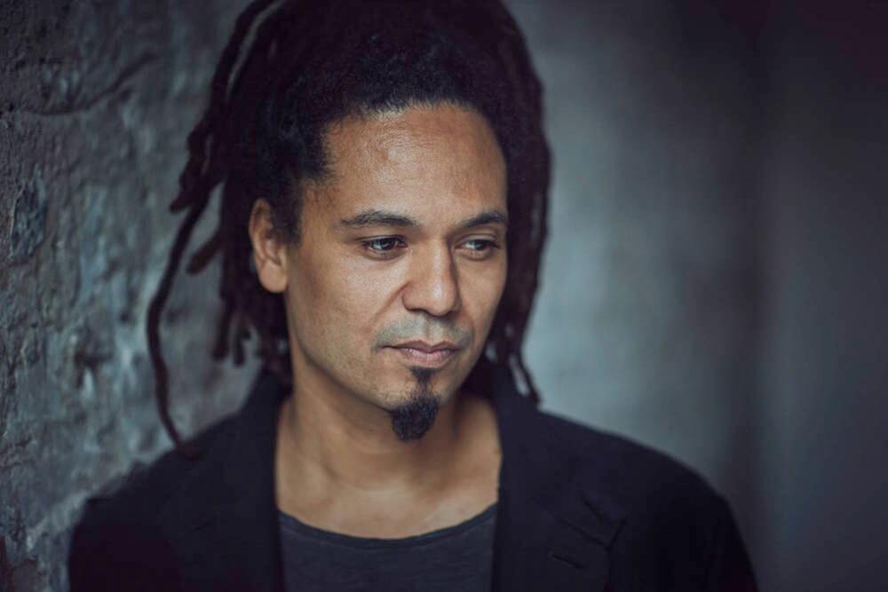 Frank Dellé: NEO
